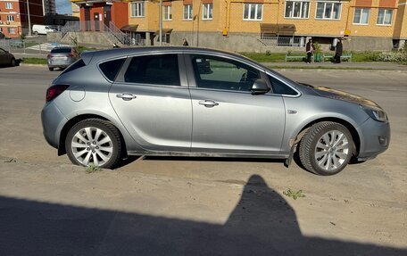 Opel Astra J, 2010 год, 585 000 рублей, 3 фотография