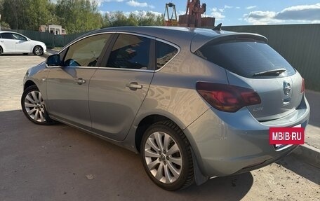 Opel Astra J, 2010 год, 585 000 рублей, 4 фотография