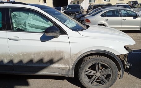 Volkswagen Tiguan II, 2019 год, 1 100 000 рублей, 4 фотография