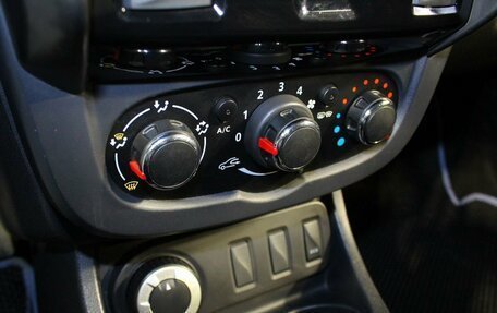 Renault Duster I рестайлинг, 2017 год, 1 398 000 рублей, 12 фотография