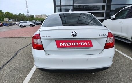 Skoda Rapid I, 2014 год, 1 050 000 рублей, 4 фотография