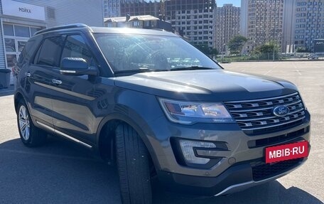 Ford Explorer VI, 2017 год, 2 690 000 рублей, 3 фотография