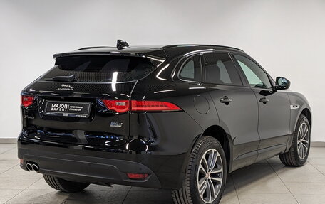Jaguar F-Pace, 2019 год, 3 300 000 рублей, 5 фотография