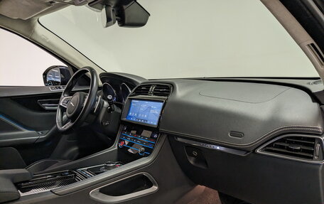 Jaguar F-Pace, 2019 год, 3 300 000 рублей, 11 фотография