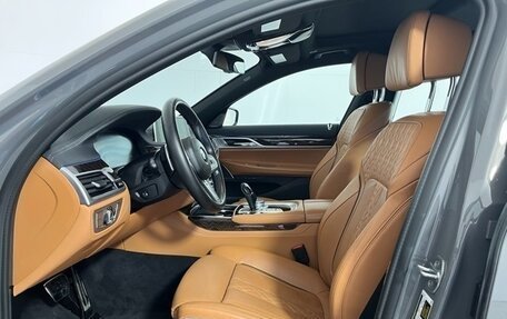 BMW 7 серия, 2022 год, 6 201 000 рублей, 10 фотография