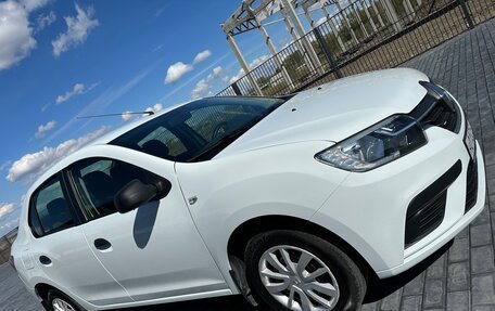 Renault Logan II, 2019 год, 960 000 рублей, 4 фотография