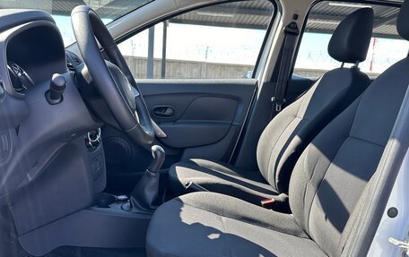 Renault Logan II, 2019 год, 960 000 рублей, 11 фотография