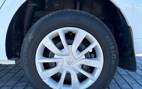 Renault Logan II, 2019 год, 960 000 рублей, 10 фотография