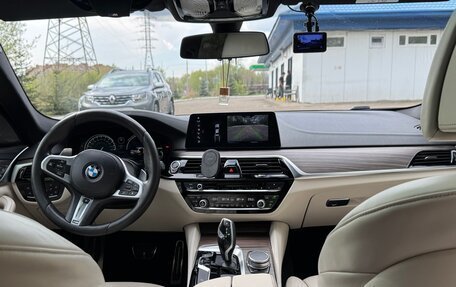 BMW 5 серия, 2017 год, 4 090 000 рублей, 10 фотография