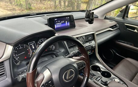 Lexus RX IV рестайлинг, 2017 год, 3 500 000 рублей, 23 фотография