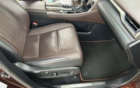 Lexus RX IV рестайлинг, 2017 год, 3 500 000 рублей, 32 фотография