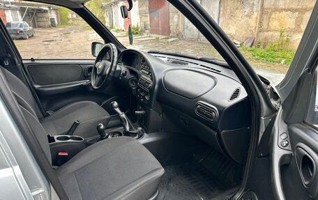 Chevrolet Niva I рестайлинг, 2015 год, 638 000 рублей, 16 фотография