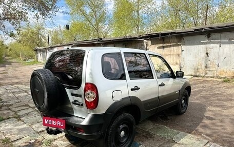 Chevrolet Niva I рестайлинг, 2015 год, 638 000 рублей, 4 фотография