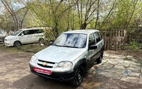 Chevrolet Niva I рестайлинг, 2015 год, 638 000 рублей, 9 фотография