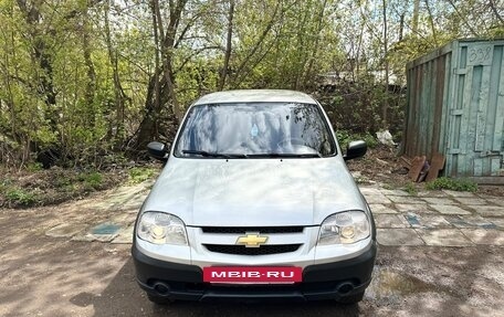 Chevrolet Niva I рестайлинг, 2015 год, 638 000 рублей, 10 фотография