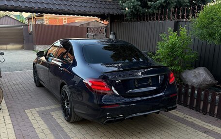 Mercedes-Benz E-Класс, 2018 год, 3 350 000 рублей, 7 фотография