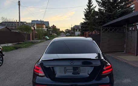 Mercedes-Benz E-Класс, 2018 год, 3 350 000 рублей, 6 фотография