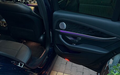 Mercedes-Benz E-Класс, 2018 год, 3 350 000 рублей, 12 фотография