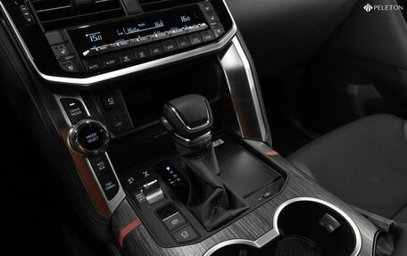 Toyota Land Cruiser, 2025 год, 13 980 000 рублей, 21 фотография