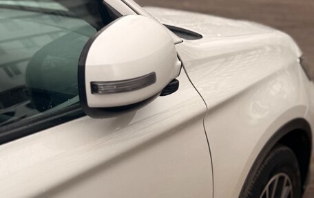 Mitsubishi Outlander III рестайлинг 3, 2016 год, 1 942 000 рублей, 4 фотография