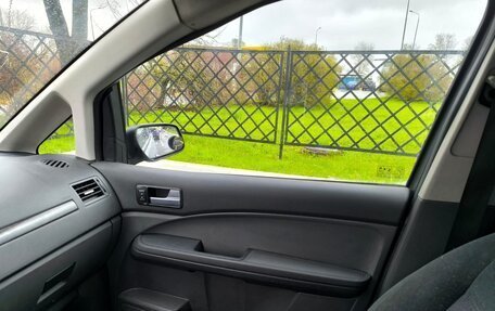 Ford C-MAX I рестайлинг, 2004 год, 249 000 рублей, 11 фотография