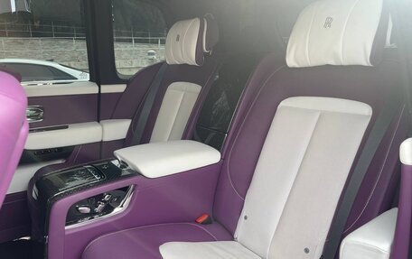 Rolls-Royce Cullinan, 2022 год, 35 850 000 рублей, 11 фотография