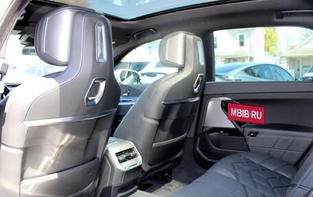 BMW 7 серия, 2022 год, 14 249 000 рублей, 18 фотография