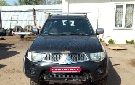Mitsubishi L200 IV рестайлинг, 2012 год, 555 000 рублей, 7 фотография