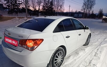 Chevrolet Cruze II, 2010 год, 600 000 рублей, 2 фотография