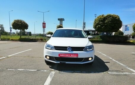 Volkswagen Jetta VI, 2013 год, 1 300 000 рублей, 6 фотография