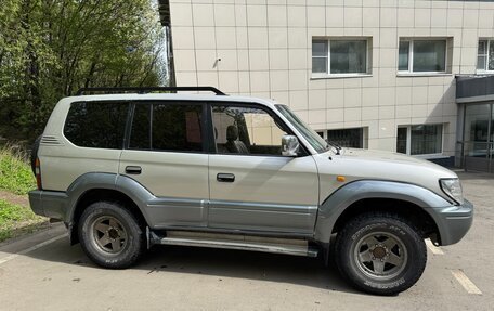 Toyota Land Cruiser Prado 90 рестайлинг, 1997 год, 1 020 000 рублей, 3 фотография