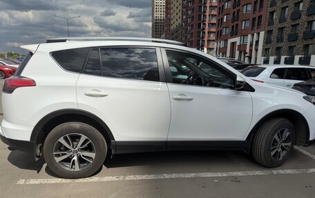 Toyota RAV4, 2019 год, 2 150 000 рублей, 5 фотография