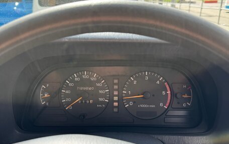 Toyota Land Cruiser Prado 90 рестайлинг, 1997 год, 1 020 000 рублей, 11 фотография