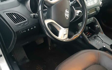 Hyundai ix35 I рестайлинг, 2012 год, 1 200 000 рублей, 4 фотография