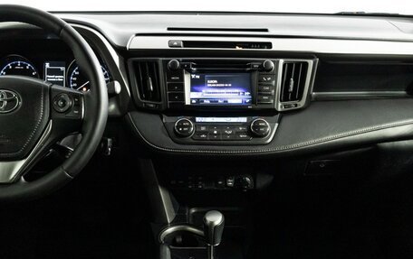 Toyota RAV4, 2015 год, 2 075 000 рублей, 14 фотография