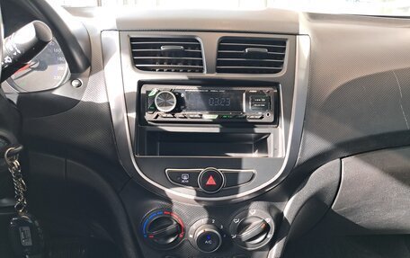 Hyundai Solaris II рестайлинг, 2014 год, 879 000 рублей, 19 фотография