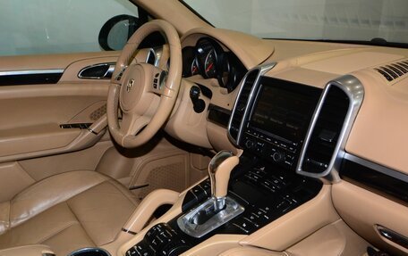 Porsche Cayenne III, 2011 год, 2 370 000 рублей, 23 фотография