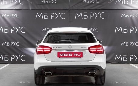 Mercedes-Benz GLA, 2019 год, 2 990 000 рублей, 4 фотография
