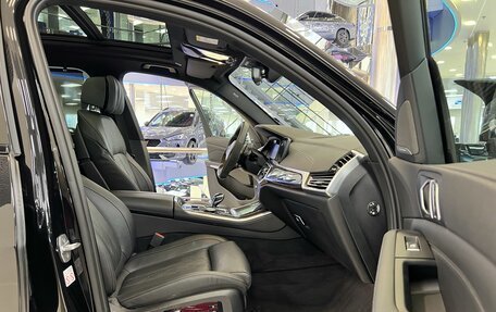 BMW X5, 2022 год, 9 630 000 рублей, 2 фотография