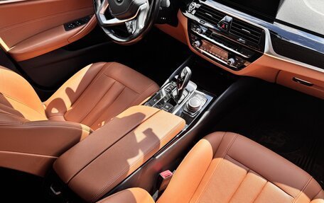 BMW 5 серия, 2020 год, 3 830 000 рублей, 13 фотография
