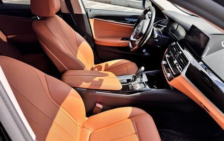 BMW 5 серия, 2020 год, 3 830 000 рублей, 25 фотография