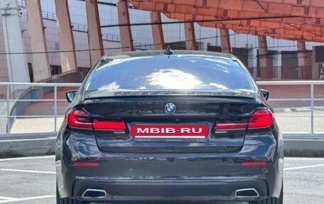 BMW 5 серия, 2020 год, 3 830 000 рублей, 28 фотография