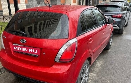 KIA Rio II, 2010 год, 650 000 рублей, 4 фотография