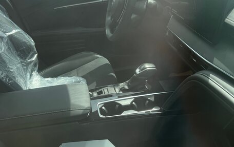 Toyota Camry, 2025 год, 8 фотография