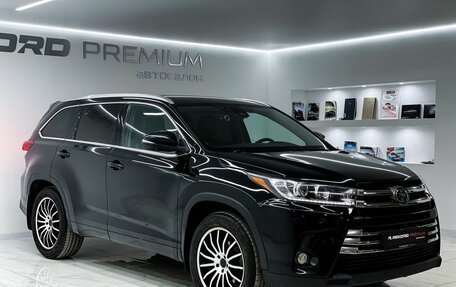 Toyota Highlander III, 2019 год, 4 499 000 рублей, 4 фотография