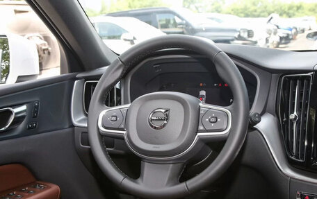Volvo XC60 II, 2025 год, 5 610 000 рублей, 7 фотография