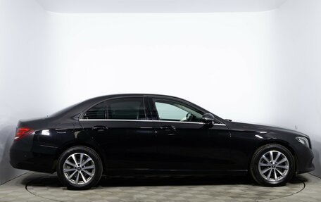 Mercedes-Benz E-Класс, 2019 год, 2 789 000 рублей, 4 фотография
