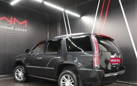 Cadillac Escalade III, 2013 год, 3 180 000 рублей, 2 фотография