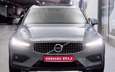 Volvo V60 Cross Country II, 2022 год, 3 510 000 рублей, 1 фотография