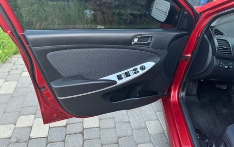 Hyundai Solaris II рестайлинг, 2011 год, 950 000 рублей, 2 фотография